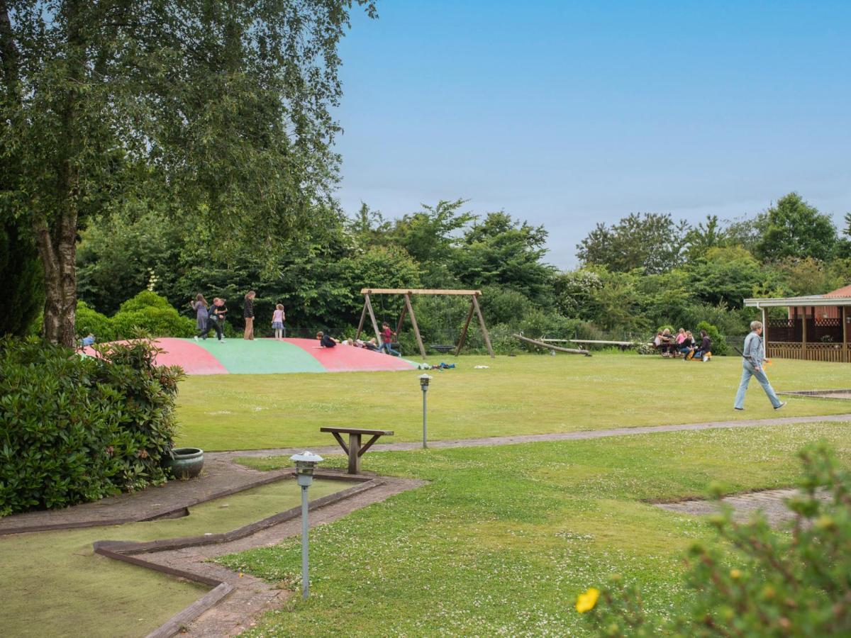 Hotel Sogarden Brørup エクステリア 写真