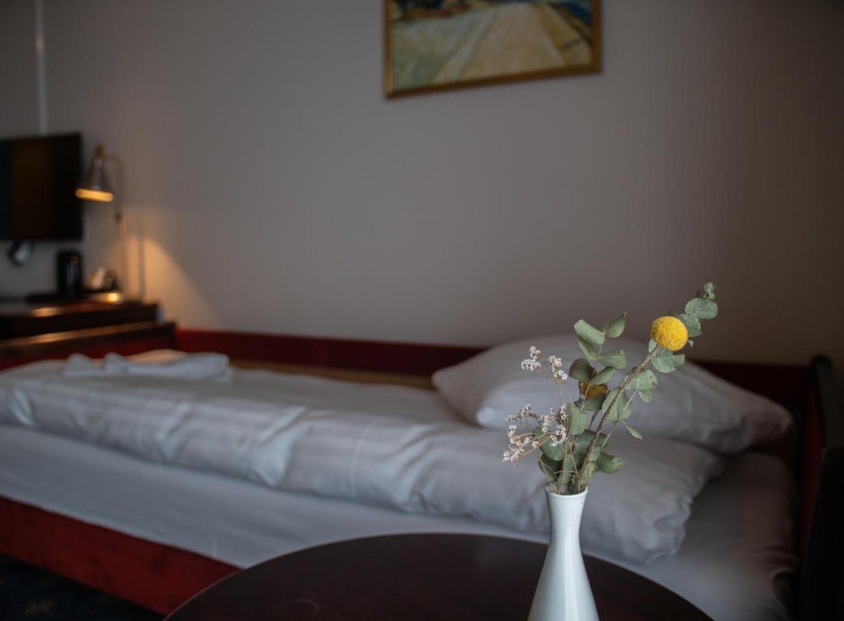 Hotel Sogarden Brørup エクステリア 写真